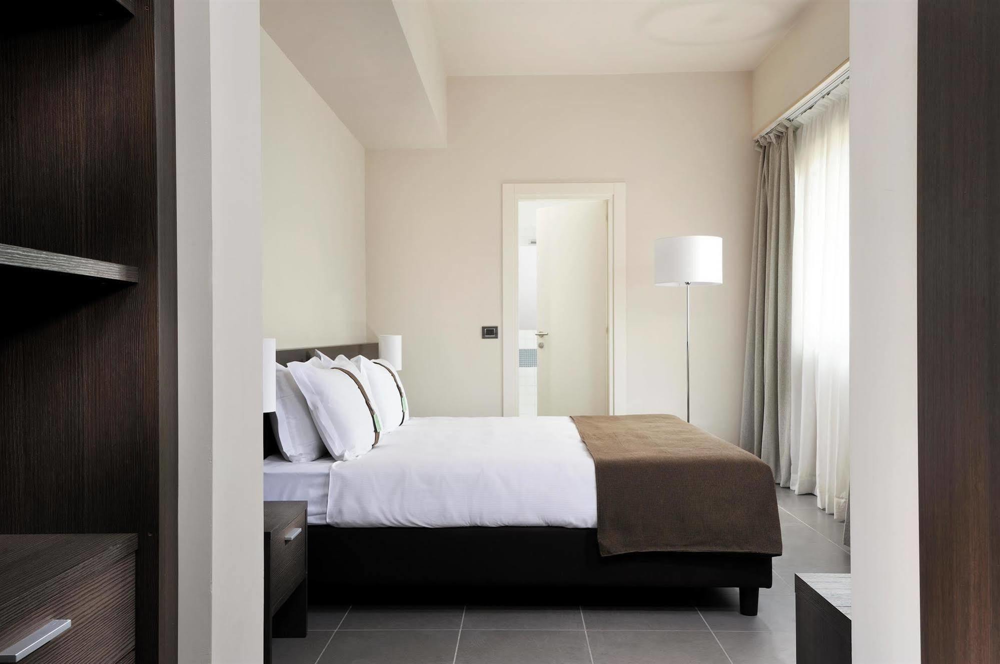 Inn Naples Airport Gricignano d'Aversa Ngoại thất bức ảnh